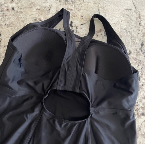 Torrid Black Mesh Inset Keyhole Back Wireless One-Piece Swimsuit 2X - Picture 8 of 16